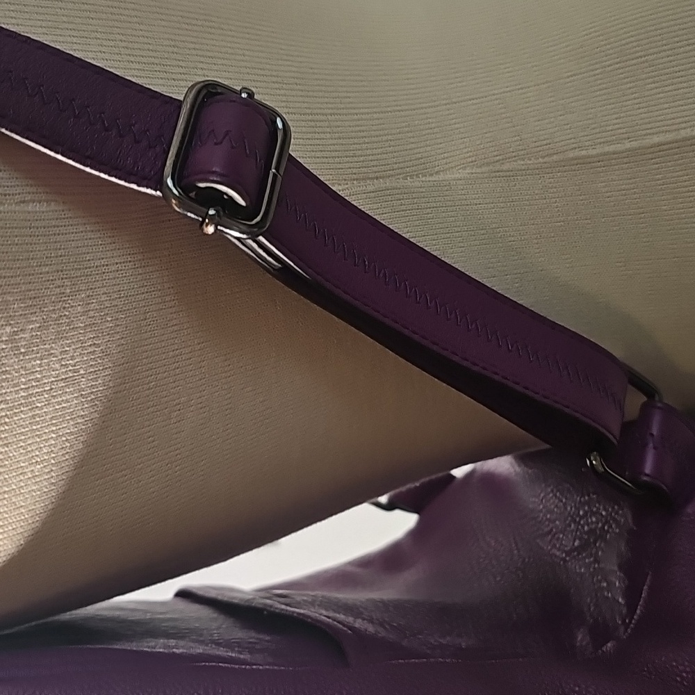 Aimee Kestenberg Stylish Purple Women's Leather Backpack. Comfy On. - Picture 3 of 12